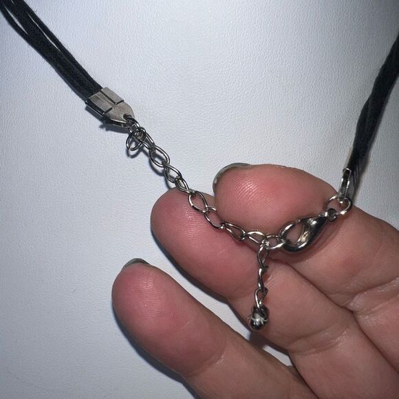 Mother of Pearl and Seed Beads on Leather Cord Necklace - Picture 8 of 10